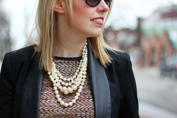 The Pearl Choker Necklace—The Old School Staple Now Trending for